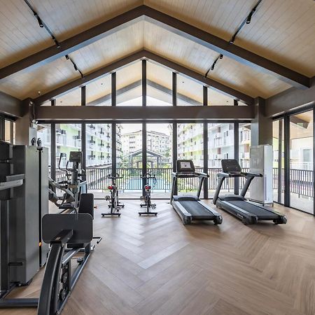 732 Express Condotel, 3 Minutes To Airport, With Gym & Pool Fast Wi-Fi, Free Netflix Мактан Екстериор снимка