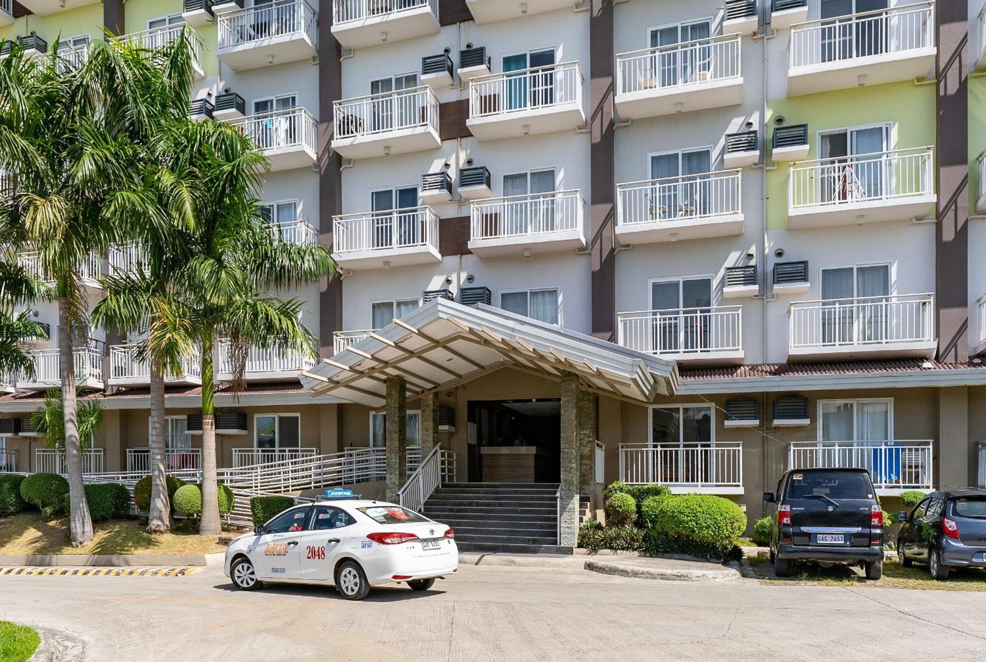 732 Express Condotel, 3 Minutes To Airport, With Gym & Pool Fast Wi-Fi, Free Netflix Мактан Екстериор снимка